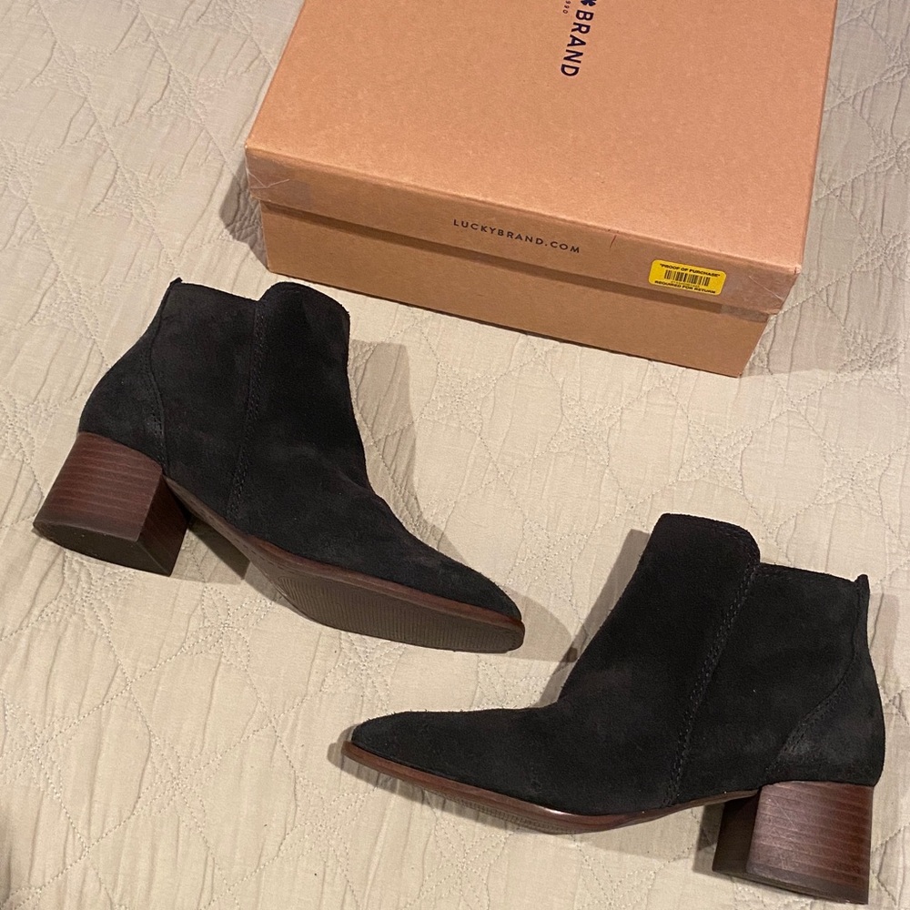 NWT, Lucky Brand Suede Black Ankle Boots - Picture 13 of 13